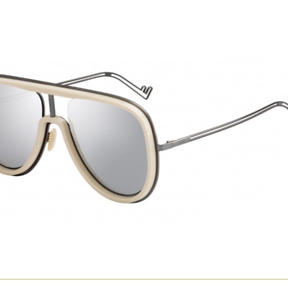 Fendi Sunnies - Picture 5 of 5